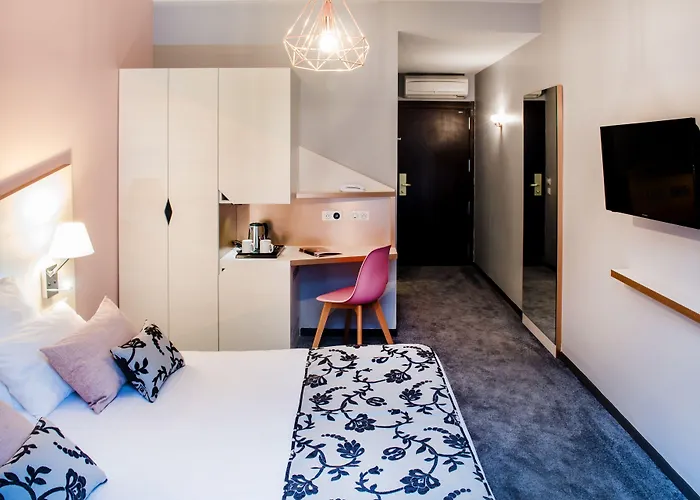 Hotel Sainte-rose 3*