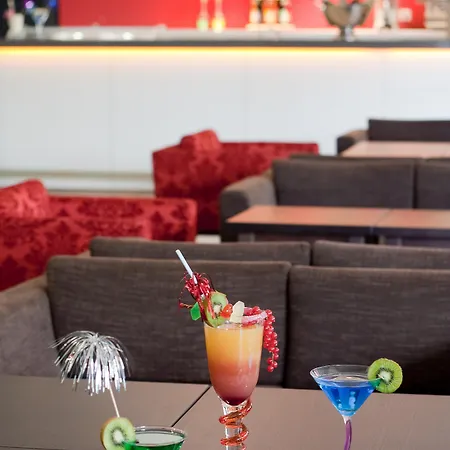 圣罗斯酒店 3*